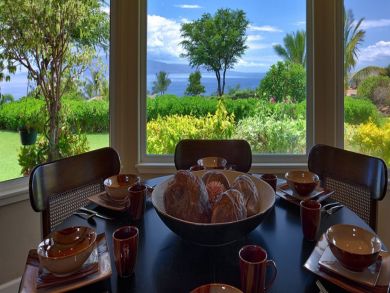 Diing Table with Views